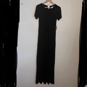 Jessica Simpson Black Maternity Maxi Dress NWT Size Small